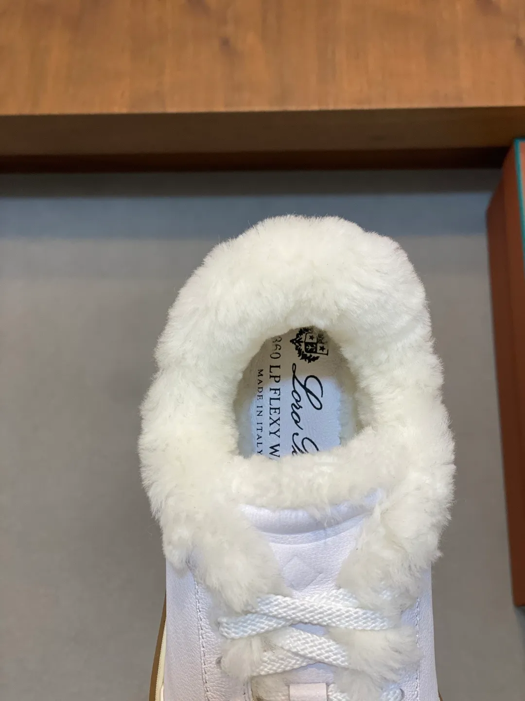 Men's men's shoes💰740 Loro Piana - Classic casual wool shoes, men's lace-up casual shoes and sneakers, high-quality lightweight and comfortable fabrics, suitable for outdoor leisure, the color scheme is young and energetic, great with sportswear or casual suits! Code number: 39-44 (45, 46, can be customized)